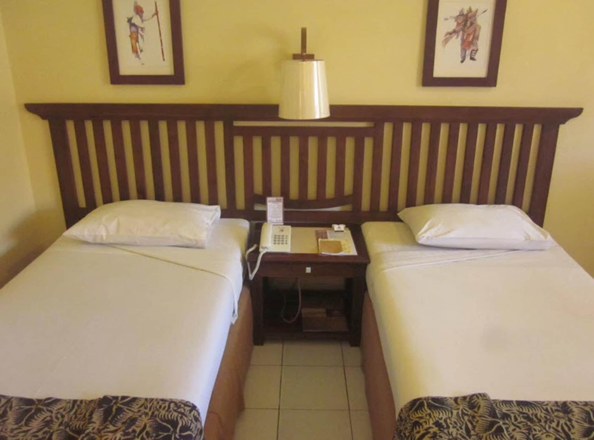 Besakih Beach Hotel Sanur Exterior foto
