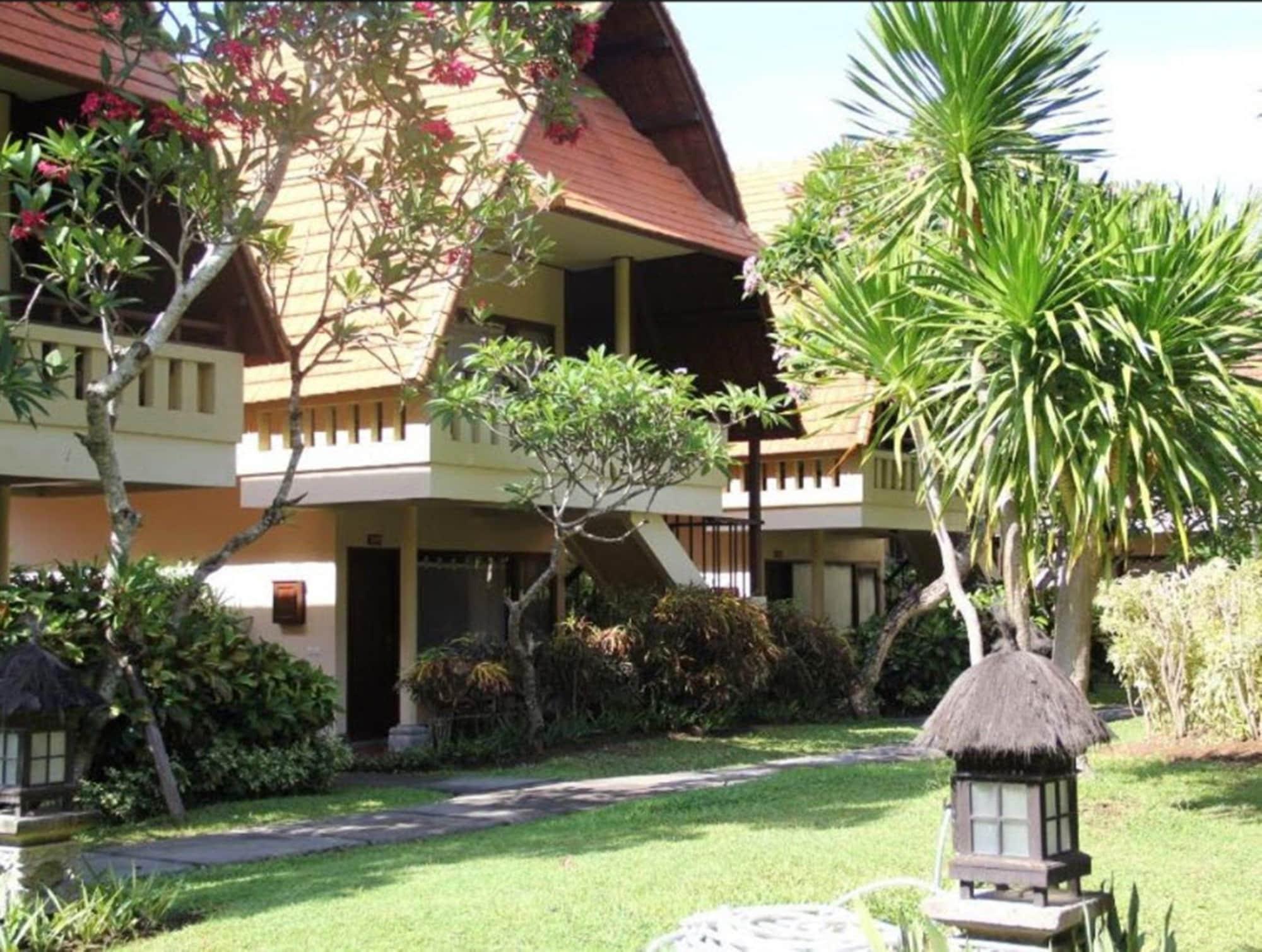 Besakih Beach Hotel Sanur Exterior foto