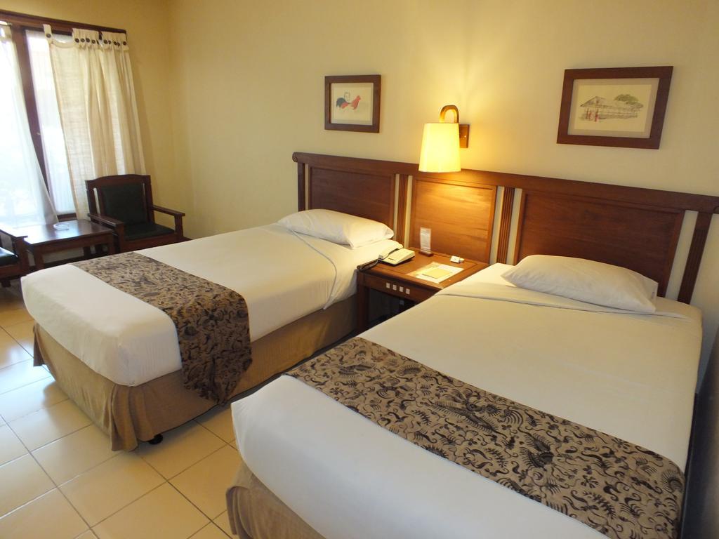Besakih Beach Hotel Sanur Exterior foto