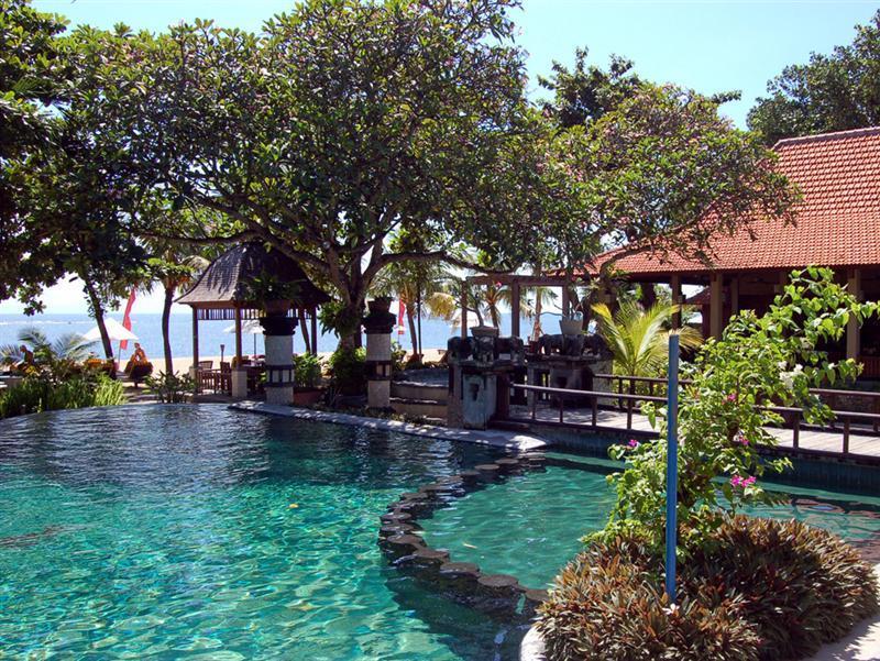 Besakih Beach Hotel Sanur Exterior foto