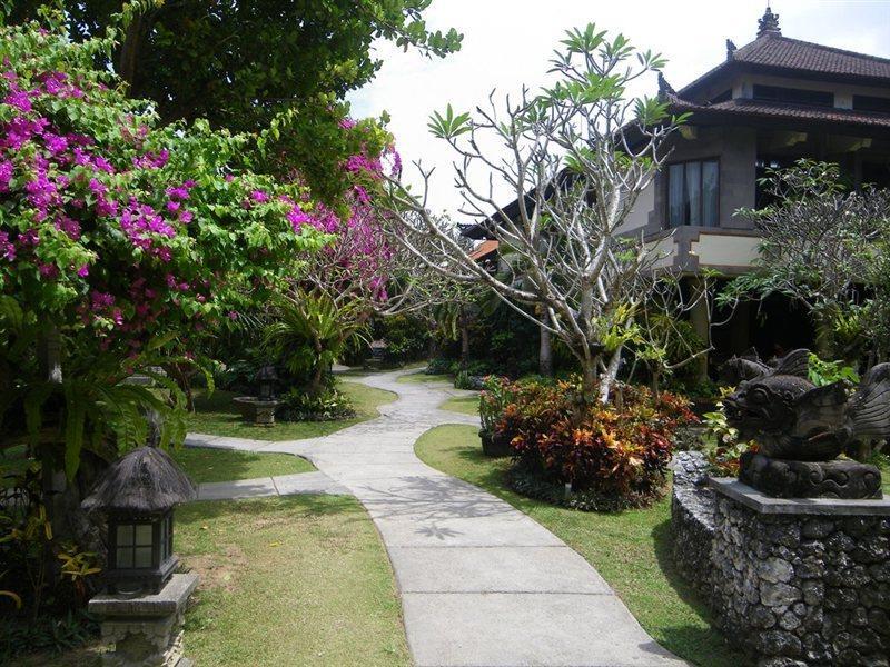 Besakih Beach Hotel Sanur Exterior foto