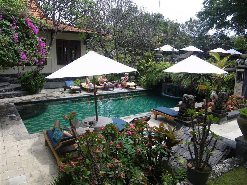 Besakih Beach Hotel Sanur Exterior foto