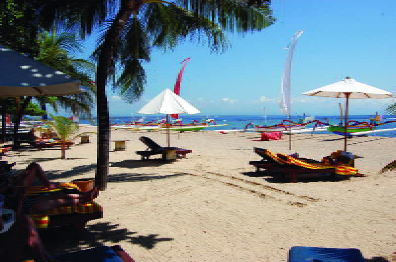 Besakih Beach Hotel Sanur Exterior foto