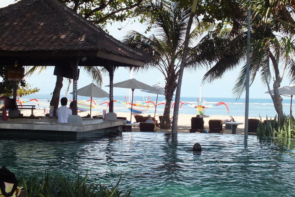 Besakih Beach Hotel Sanur Exterior foto